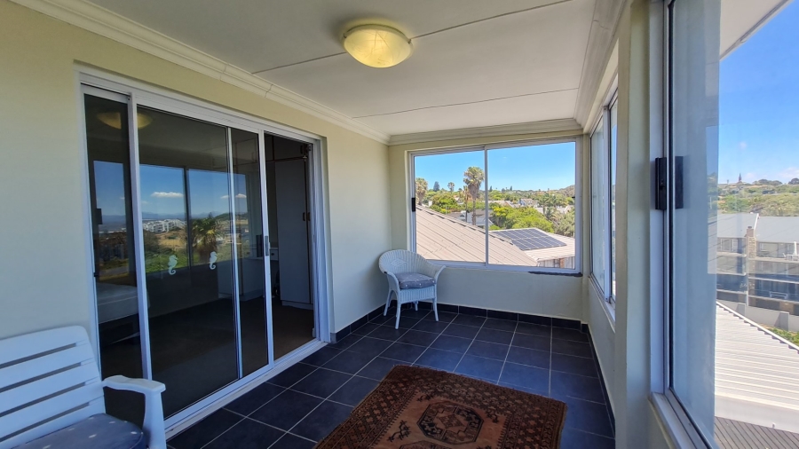 4 Bedroom Property for Sale in Linkside Western Cape